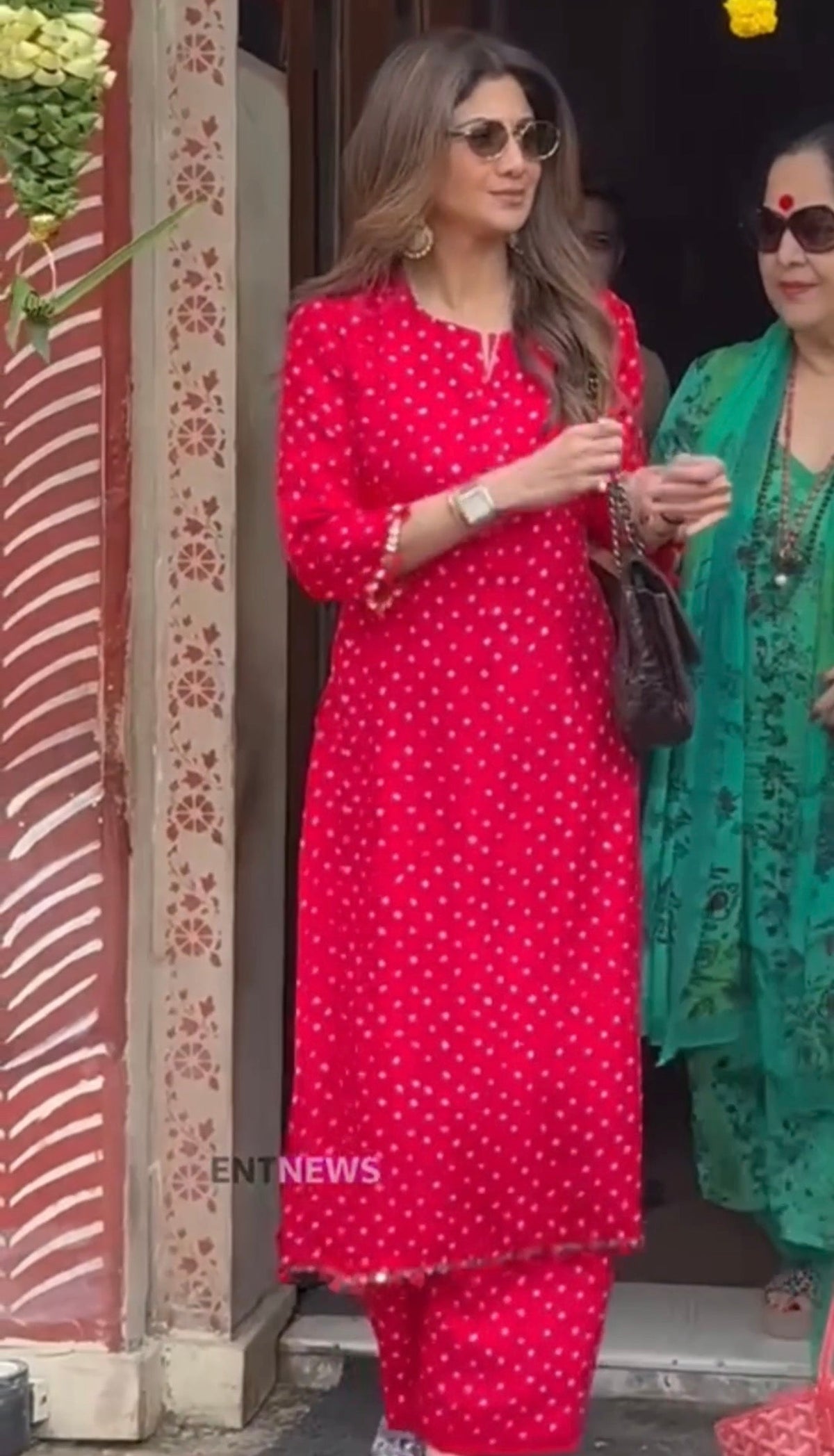 Shilpa Shetty Muse Gulaal Bandhani Set