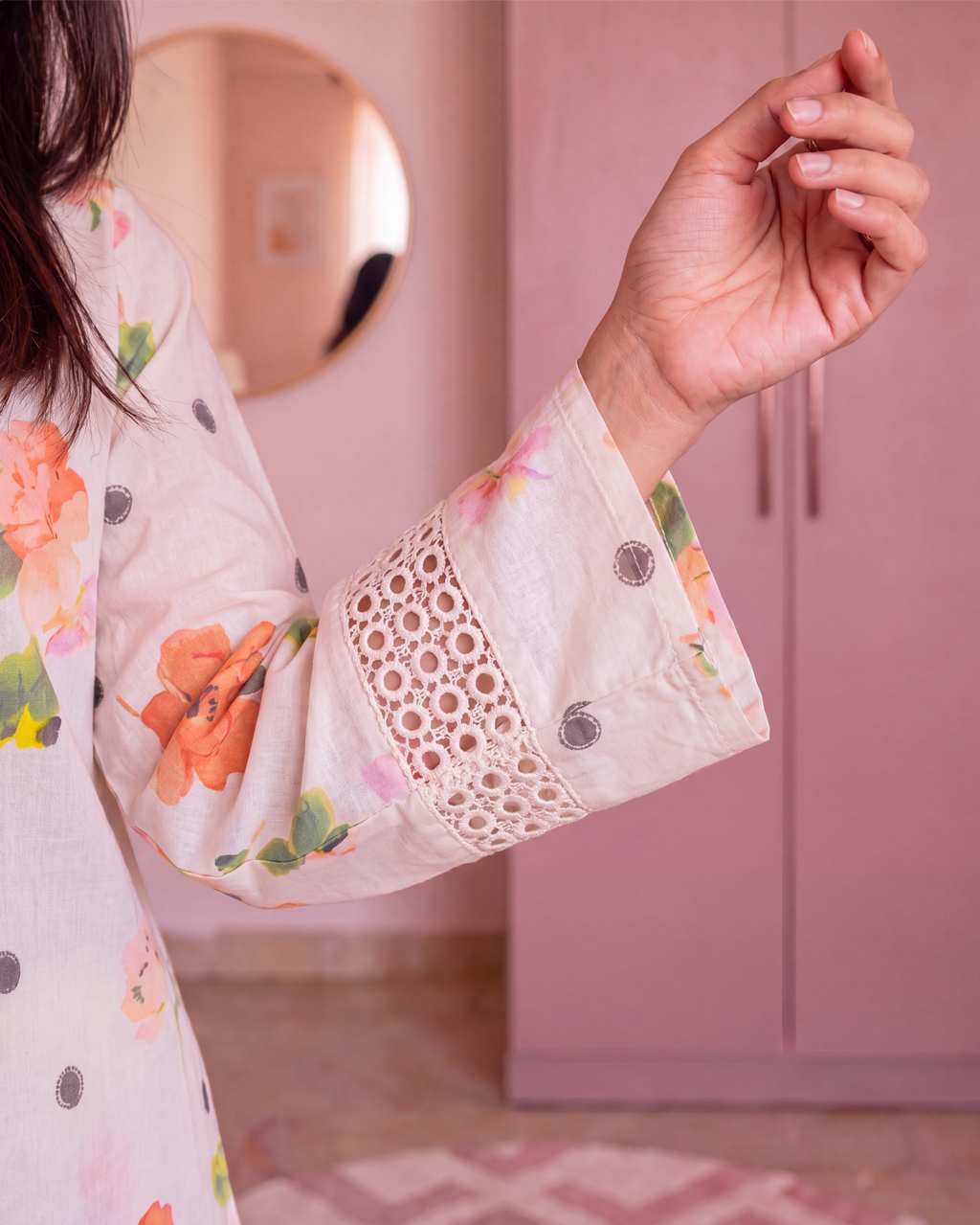 Pariniti Muse Serene Polka Cotton Kurta Set